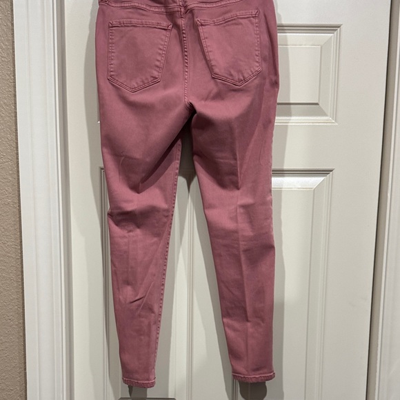 a.n.a Women's Skinny Jeans in Soft Rose - Picture 2 of 4